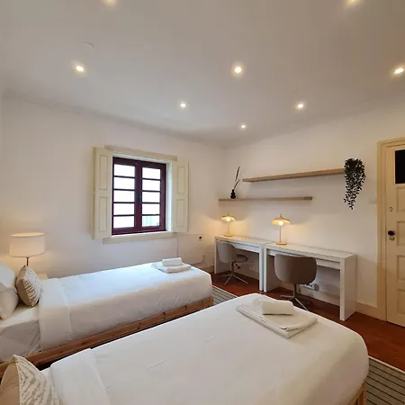Casa Vitorino Damasio 139