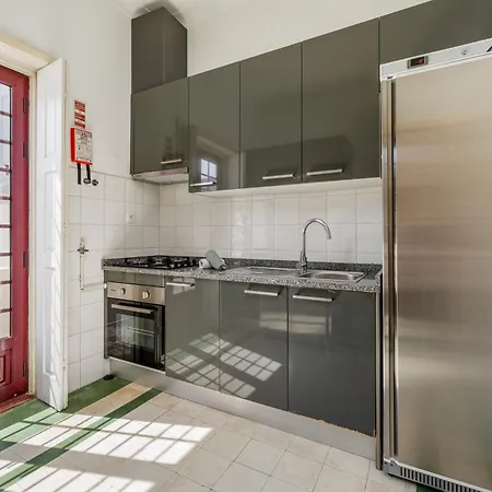 Casa Vitorino Damasio 139 بيت ضيافة بورتو
