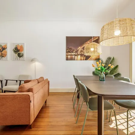 Casa Vitorino Damasio 139 بيت ضيافة
